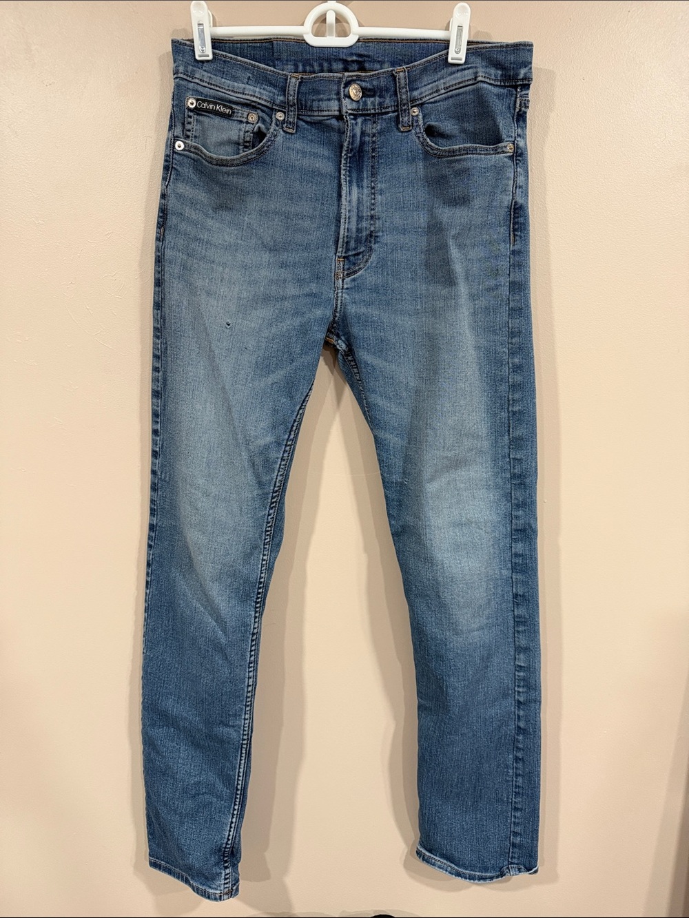 Calvin Klein Men's Medium Blue Slim Straight Jeans 32x32
